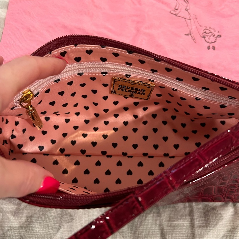 Vintage red Beverly Feldman small purse, EUC - Picture 5 of 6
